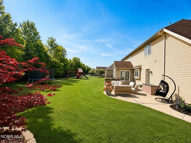 4810 Farm Creek Lane, Sylvania, OH 43560