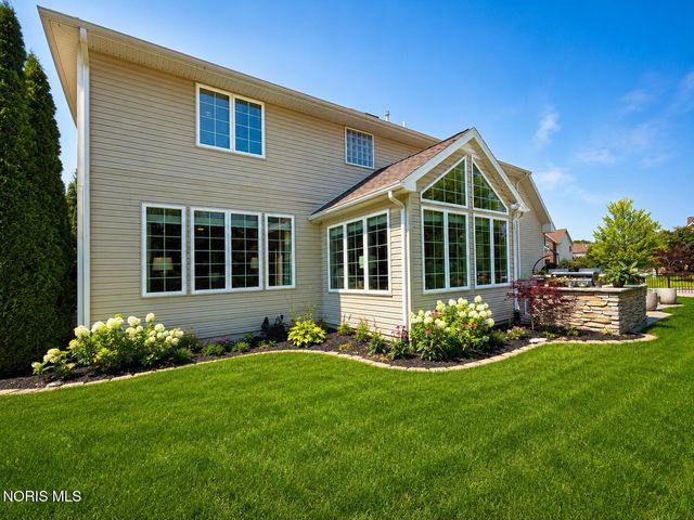 4810 Farm Creek Lane, Sylvania, OH 43560