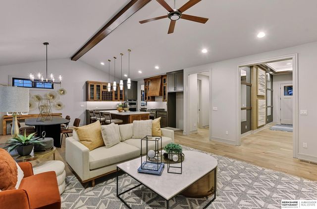 2098 N 182nd Avenue Circle, Elkhorn, NE 68022