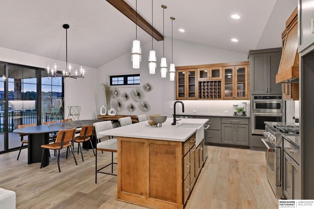 2098 N 182nd Avenue Circle, Elkhorn, NE 68022