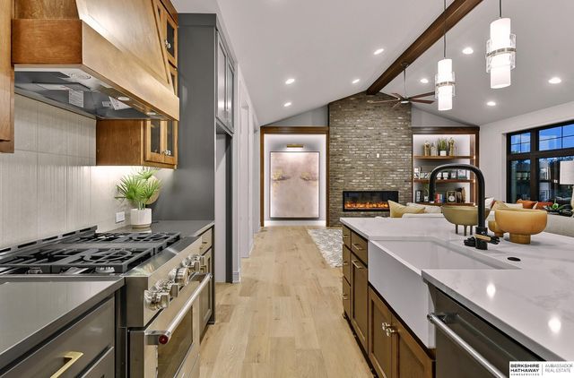 2098 N 182nd Avenue Circle, Elkhorn, NE 68022