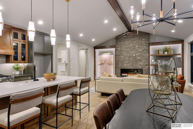 2098 N 182nd Avenue Circle, Elkhorn, NE 68022