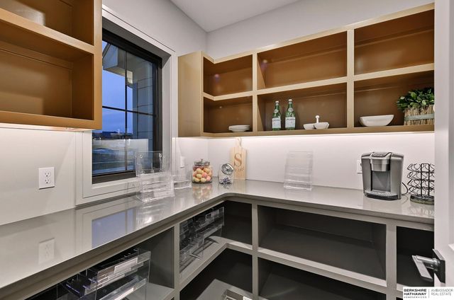 2098 N 182nd Avenue Circle, Elkhorn, NE 68022