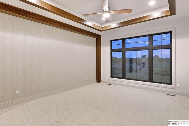 2098 N 182nd Avenue Circle, Elkhorn, NE 68022