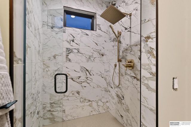 2098 N 182nd Avenue Circle, Elkhorn, NE 68022