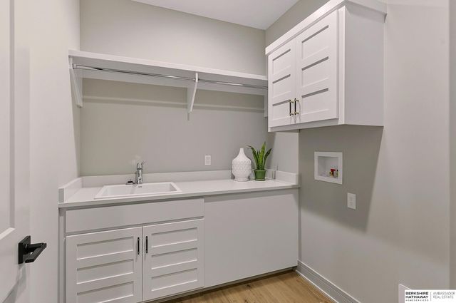 2098 N 182nd Avenue Circle, Elkhorn, NE 68022