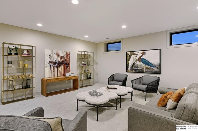 2098 N 182nd Avenue Circle, Elkhorn, NE 68022