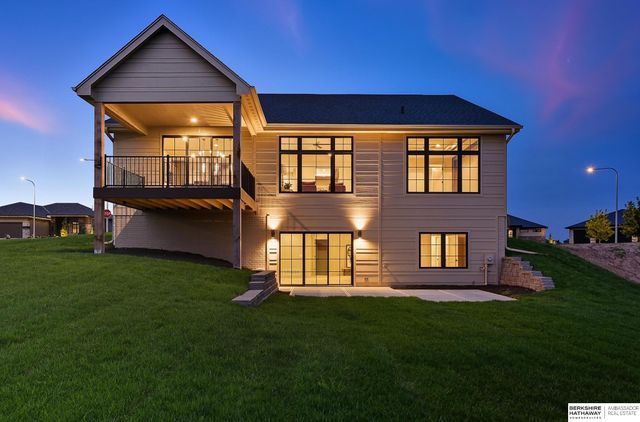 2098 N 182nd Avenue Circle, Elkhorn, NE 68022