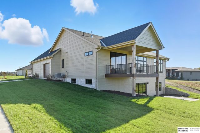 2098 N 182nd Avenue Circle, Elkhorn, NE 68022