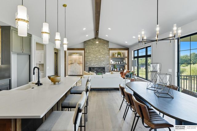 2098 N 182nd Avenue Circle, Elkhorn, NE 68022