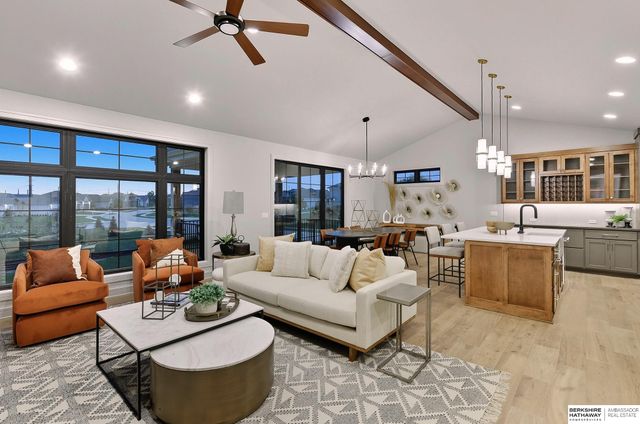 2098 N 182nd Avenue Circle, Elkhorn, NE 68022