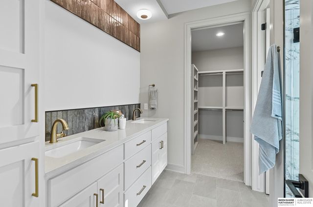 2098 N 182nd Avenue Circle, Elkhorn, NE 68022