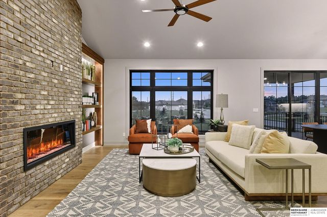 2098 N 182nd Avenue Circle, Elkhorn, NE 68022