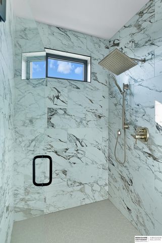 2098 N 182nd Avenue Circle, Elkhorn, NE 68022