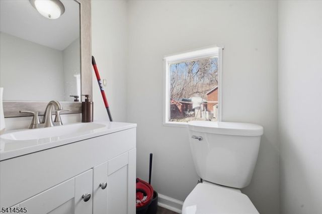 329 Water St, Belvidere Twp., NJ 07823