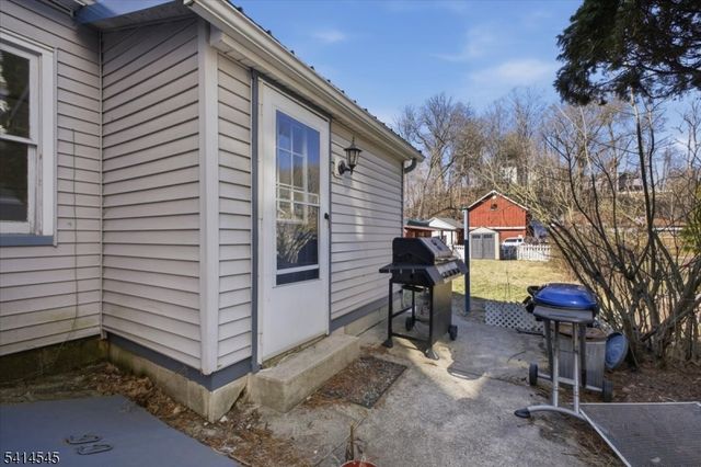 329 Water St, Belvidere Twp., NJ 07823