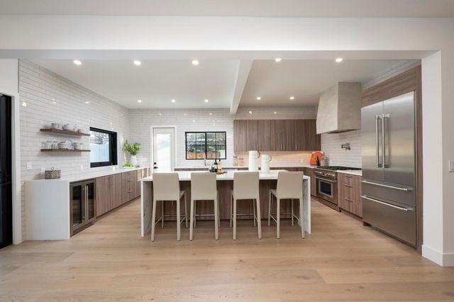 150 Clark Drive, San Mateo, CA 94402