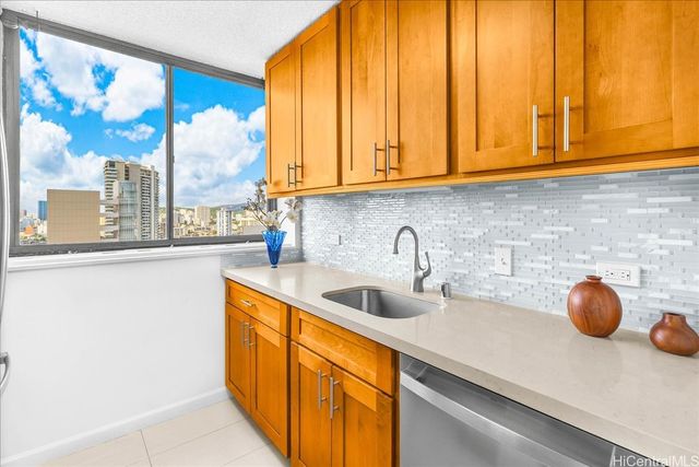 2444 Hihiwai Street 2306, Honolulu, HI 96826