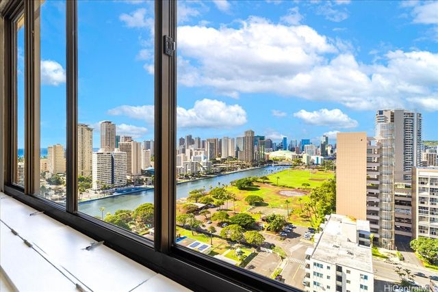 2444 Hihiwai Street 2306, Honolulu, HI 96826