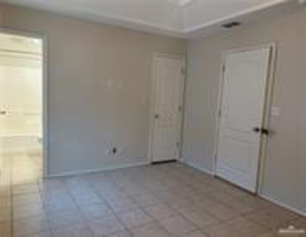 1511 Nassau Street 3, Edinburg, TX 78541