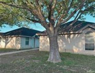 1511 Nassau Street 3, Edinburg, TX 78541