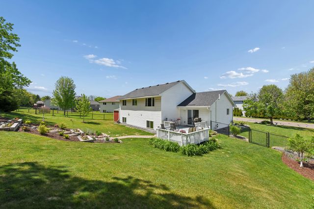 507 Doncaster Way, Woodbury, MN 55125