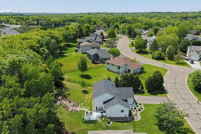 507 Doncaster Way, Woodbury, MN 55125