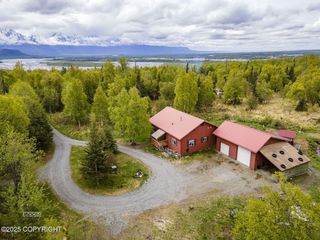 2840 N Kroenung Road, Palmer, AK 99645