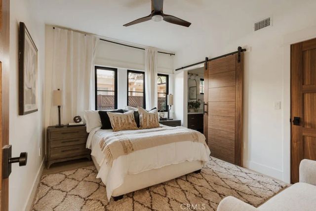 4633 Russell, Los Angeles, CA 90027