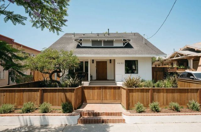4633 Russell, Los Angeles, CA 90027
