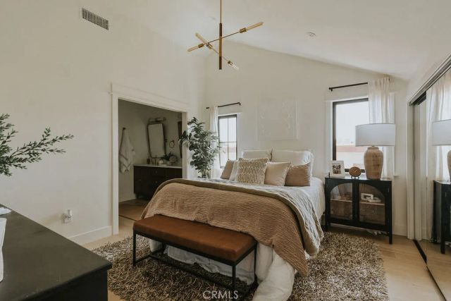 4633 Russell, Los Angeles, CA 90027