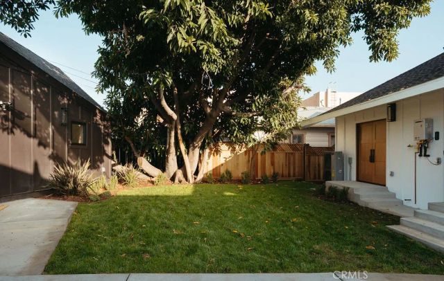 4633 Russell, Los Angeles, CA 90027