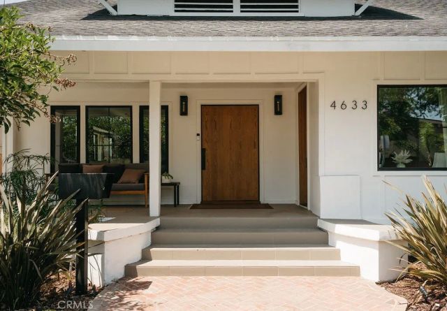 4633 Russell, Los Angeles, CA 90027