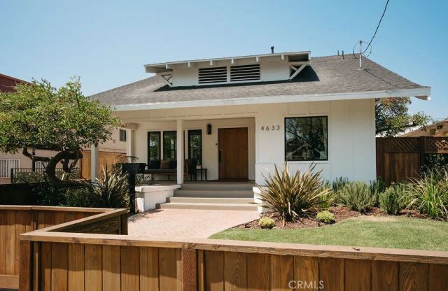 4633 Russell, Los Angeles, CA 90027
