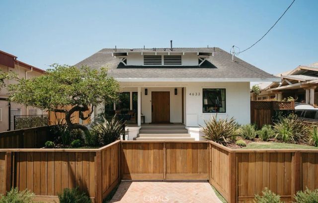 4633 Russell, Los Angeles, CA 90027