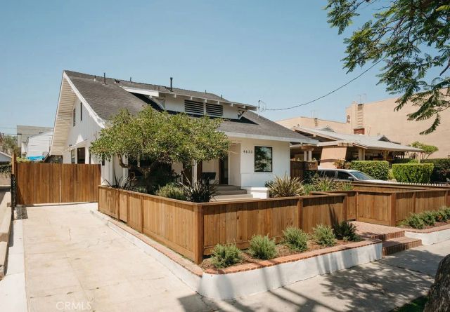 4633 Russell, Los Angeles, CA 90027