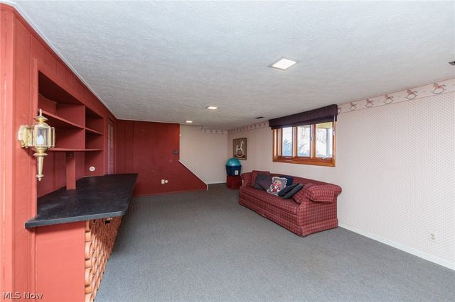 8747 Fox Rest Drive, Brecksville, OH 44141