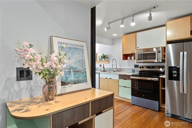 11706 NE 105th Court, Kirkland, WA 98033