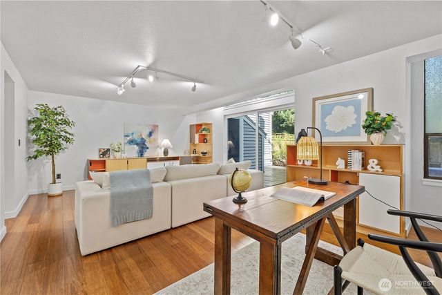 11706 NE 105th Court, Kirkland, WA 98033