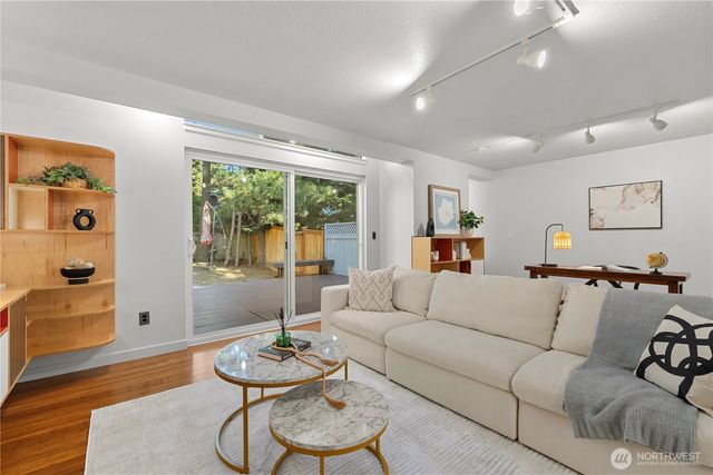 11706 NE 105th Court, Kirkland, WA 98033