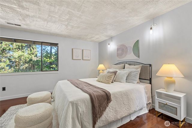 11706 NE 105th Court, Kirkland, WA 98033