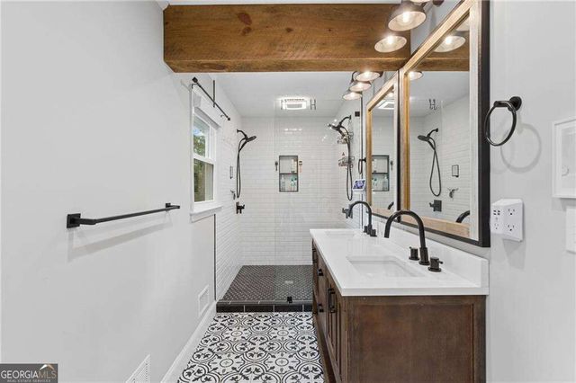 3825 Creekview Drive NE, Marietta, GA 30068