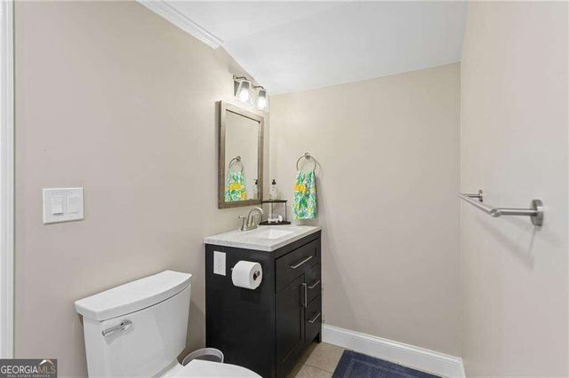 3825 Creekview Drive NE, Marietta, GA 30068