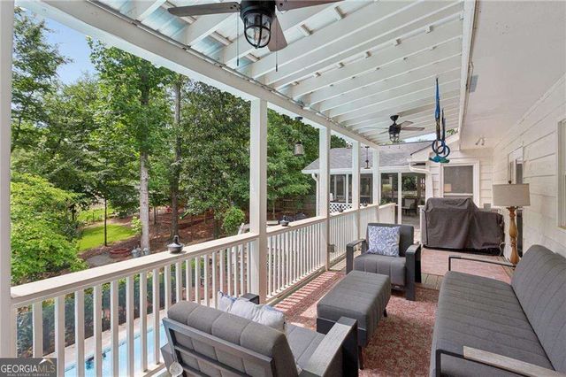 3825 Creekview Drive NE, Marietta, GA 30068
