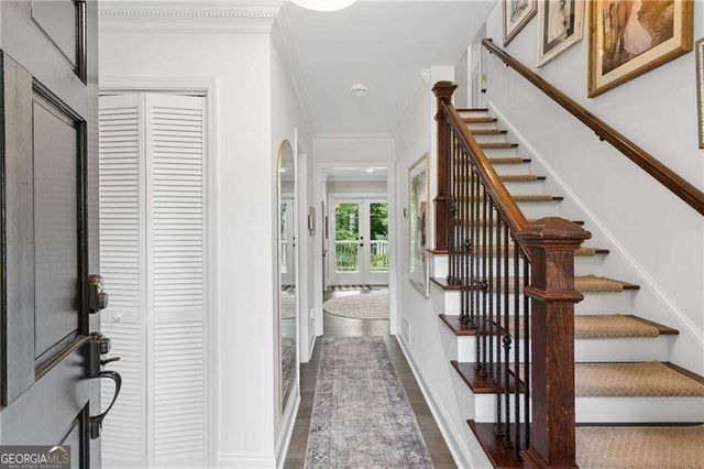 3825 Creekview Drive NE, Marietta, GA 30068