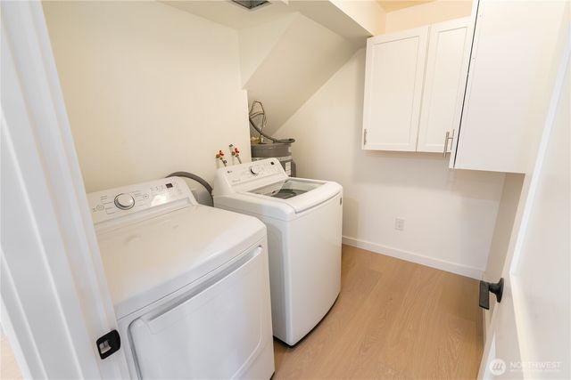 18513 NE 19th Place, Bellevue, WA 98008