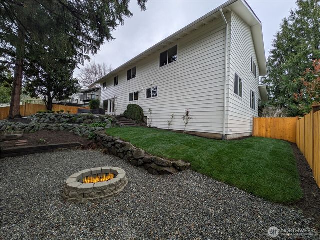 18513 NE 19th Place, Bellevue, WA 98008