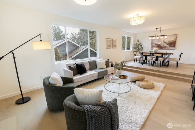 18513 NE 19th Place, Bellevue, WA 98008