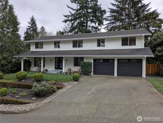 18513 NE 19th Place, Bellevue, WA 98008