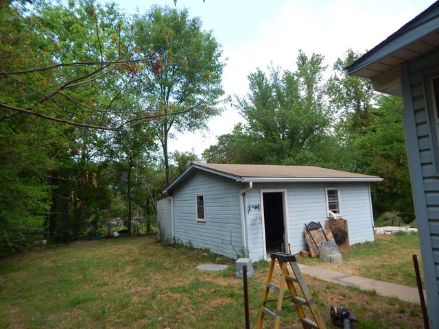 212 BORDER, Gilmer, TX 75644